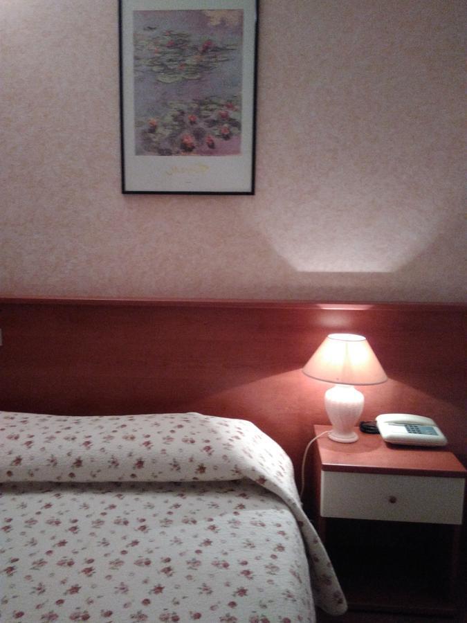 Hotel Elena Верона Екстер'єр фото